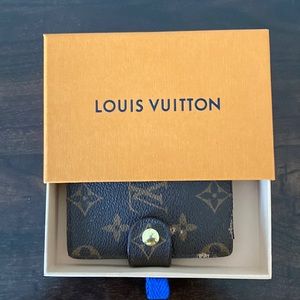 VINTAGE LOUIS VUITTON CARD HOLDER